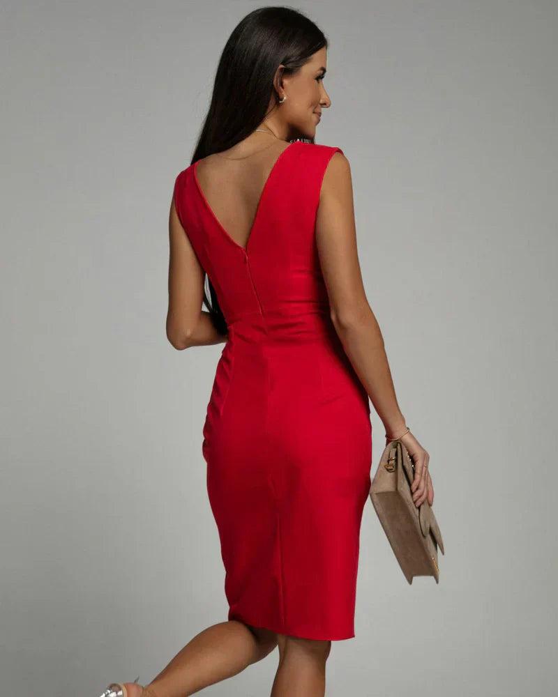 Fresia™ | Fitted Dress with V-Neckline and Slit