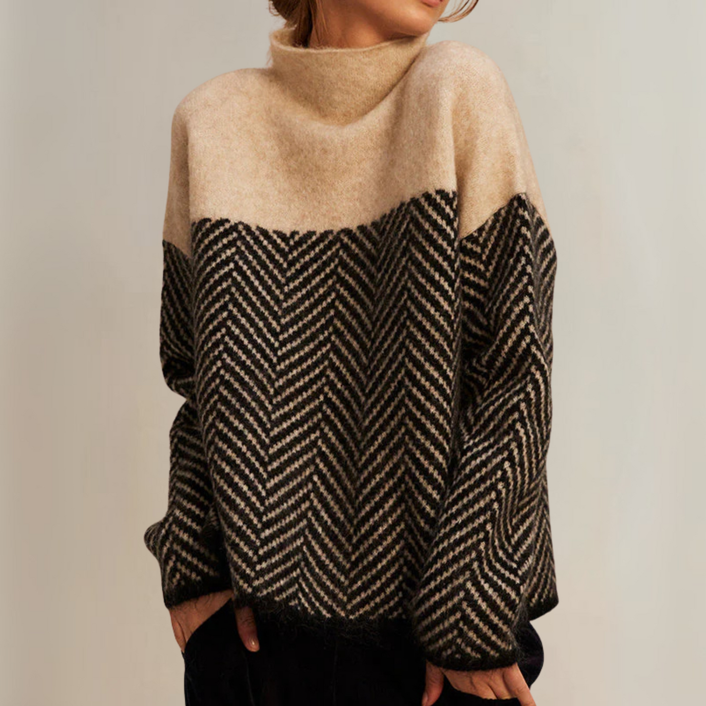 Elise – Chic Mock Neck Sweater