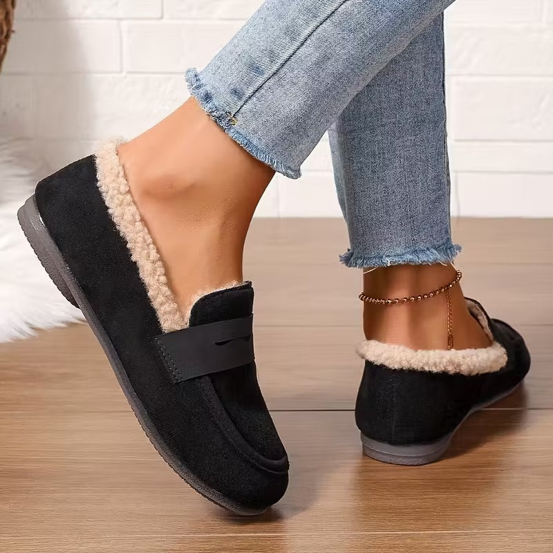 Sara I Comfortable Black Loafers