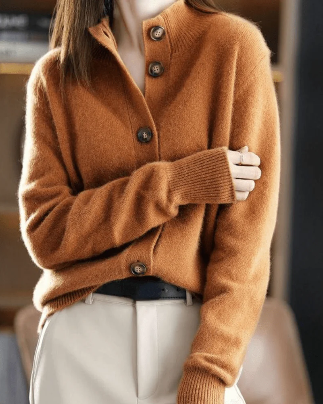 Élise – Vintage-Inspired Cashmere Cardigan