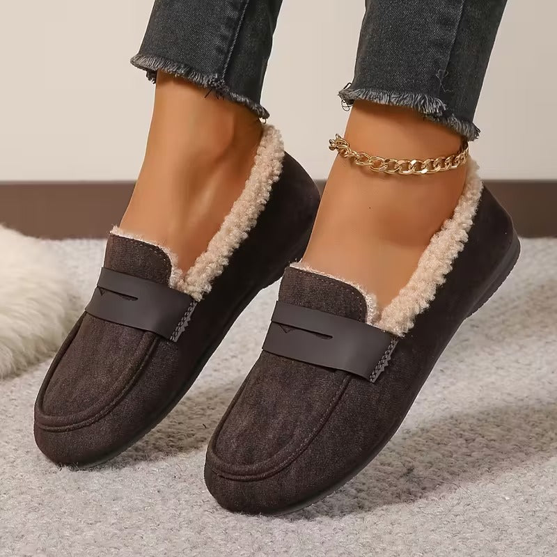 Sara I Comfortable Black Loafers