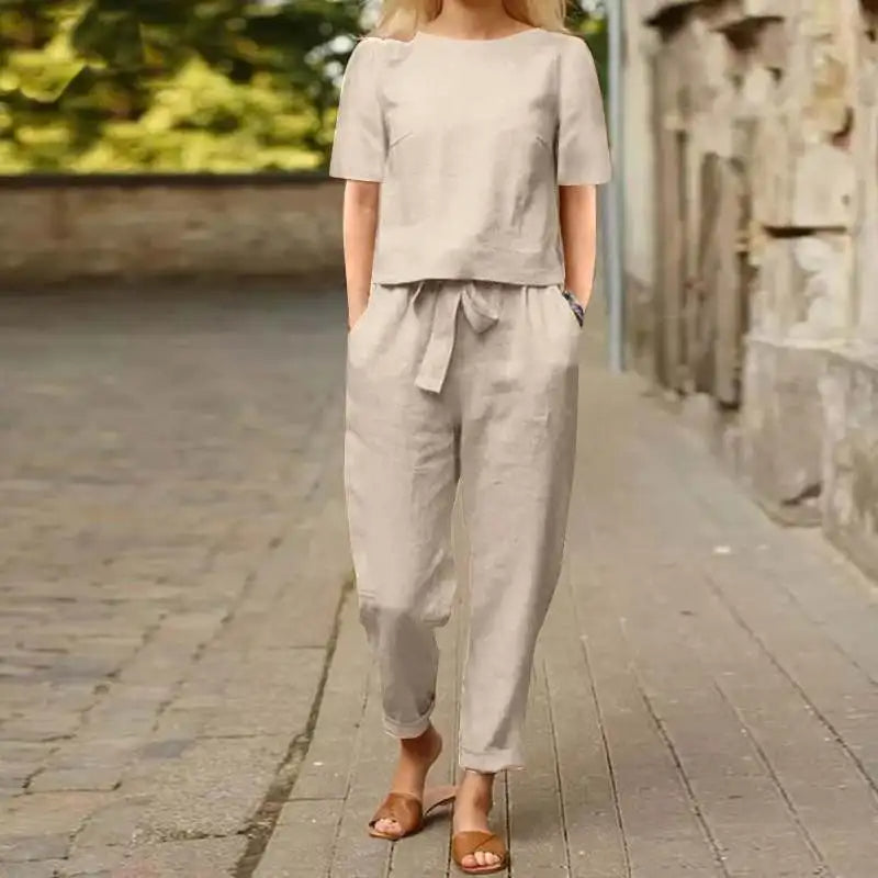 Charm Chic | Two-Piece Lounge Set with Relaxed Fit & Breathable Fabric | Versatile Casual Loungewear 1