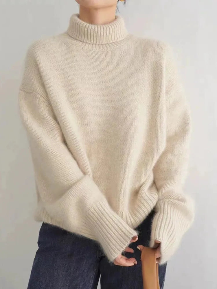 Élise – Sophisticated Cashmere Turtleneck Sweater