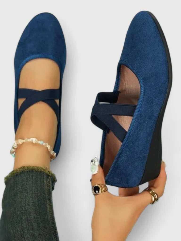 JULIA COMFORT SLIP ON