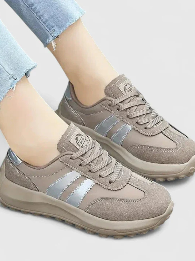 ROXIE COMFORT STEP SNEAKERS