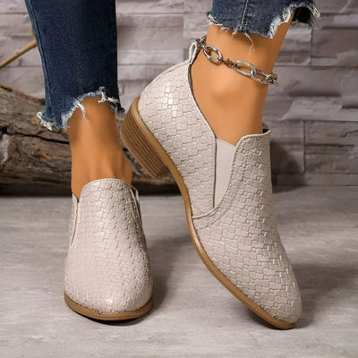 Alexia | Cream Woven Loafers