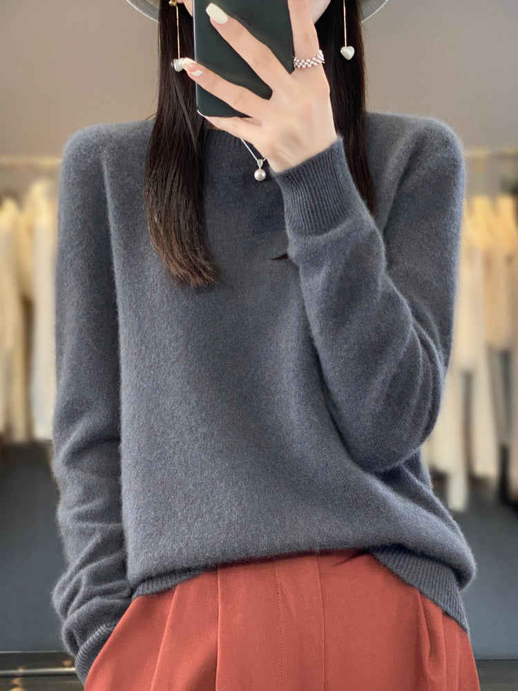 Léa – Luxuriously Soft and Elegant Sweater
