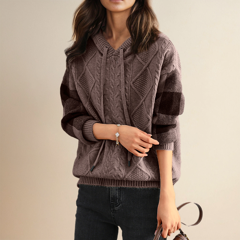 Élise – Chic Knit Hoodie